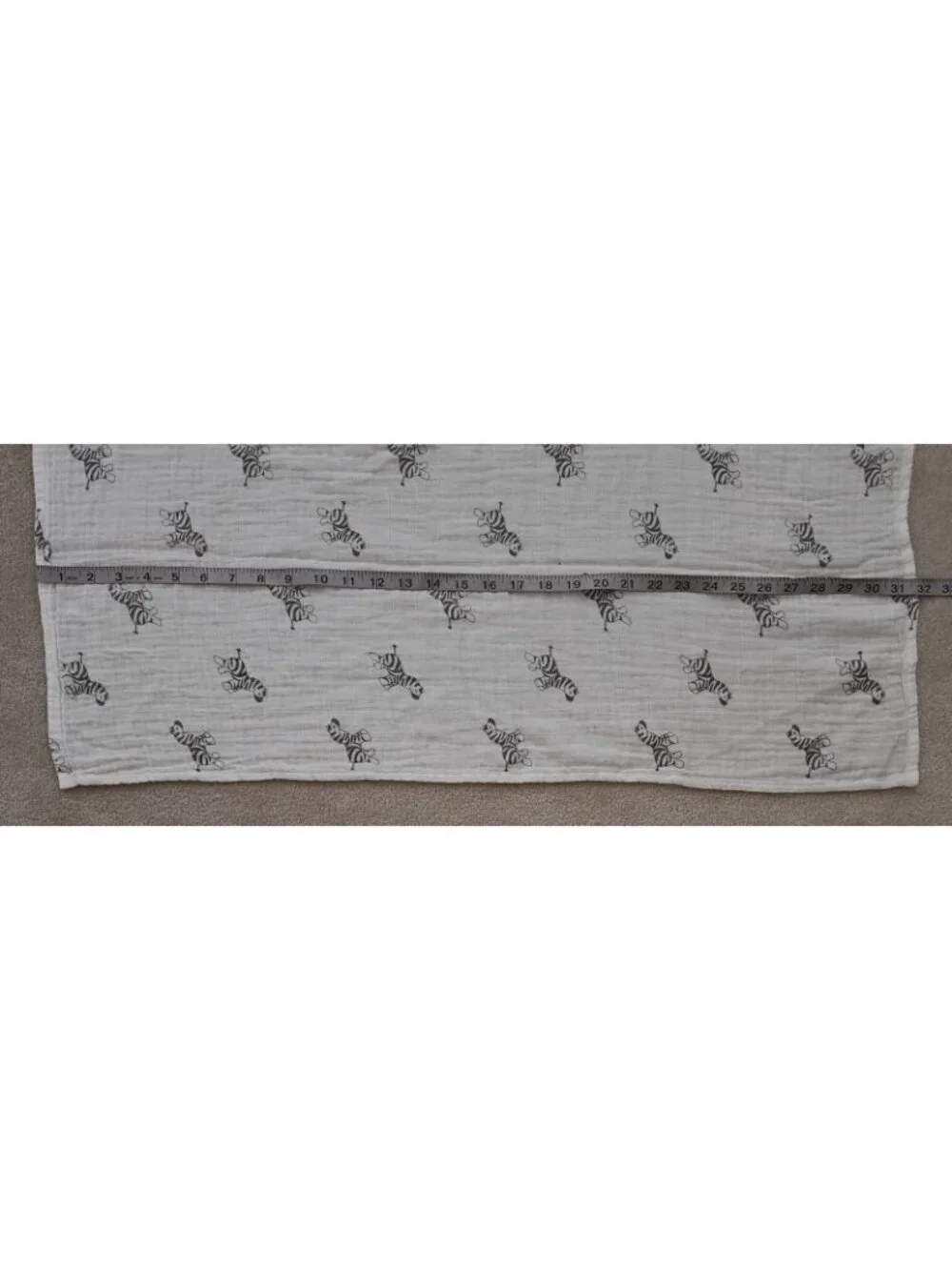 Amazing Baby Zebra Muslin Swaddle Blanket 100% Cotton White Gray 32x32